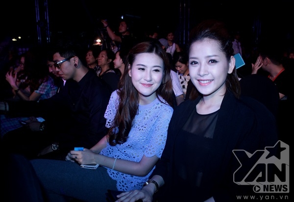 
	
	Rất nhiều hotteen Việt cũng tới thưởng thức đêm nhạc đặc biệt này như: Chi Pu, Hà Lade, Quỳnh Anh Shyn... - Tin sao Viet - Tin tuc sao Viet - Scandal sao Viet - Tin tuc cua Sao - Tin cua Sao